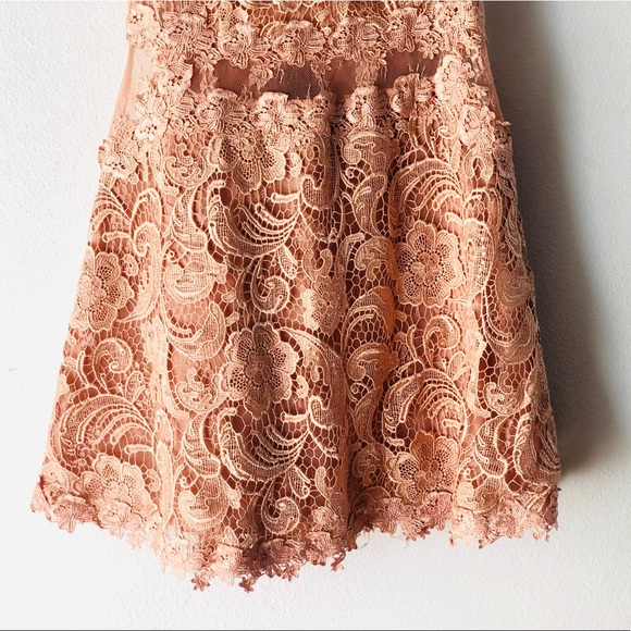 Pink Lace Cocktail dress. - Picture 5 of 5